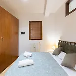 By Short Holidays 3 Daire