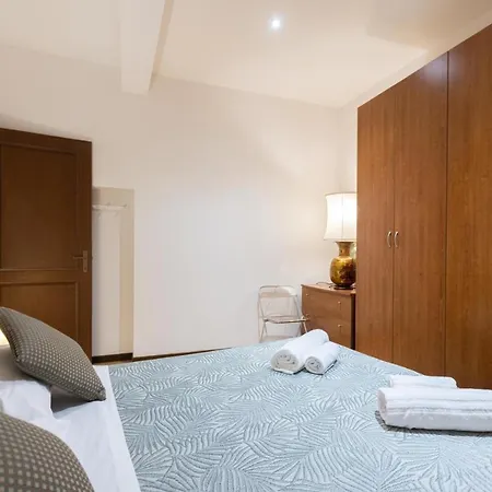 Battibecco, By Short Holidays Apartment Bologna