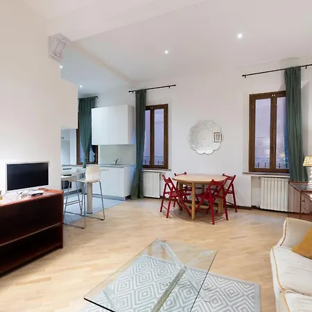 Battibecco, Appartamento Bologna