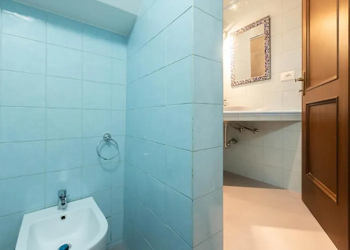 By Short Holidays 3 Apartment Bologna